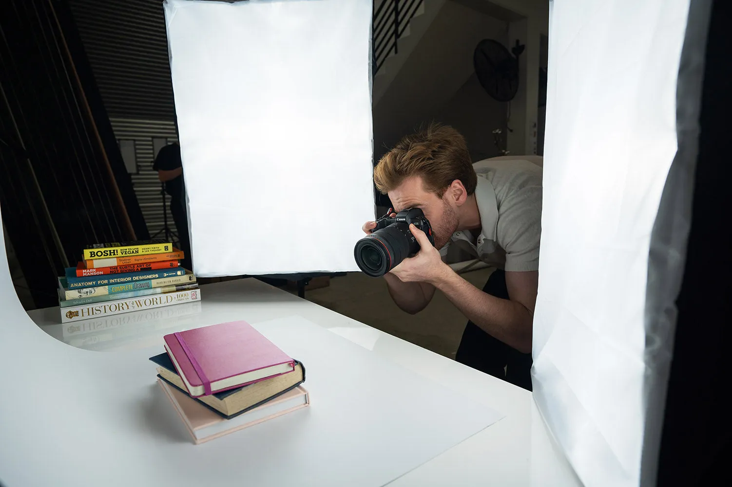 Starter Product Photography Lighting Kit With Monochrome Flat Lay Backdrop - Bundle