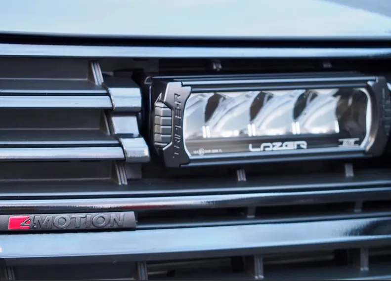 VW TRANSPORTER / MULTIVAN / CALIFORNIA LED Spotlights Triple R 750 Elite